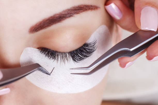 Your Lash Journey Starts Here: Get Your Hands on the Lash Extensions Kit post thumbnail image